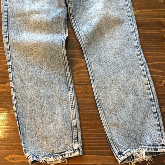 NWOT Abercrombie & Fitch High Rise Mom Jeans - Picture 6 of 10